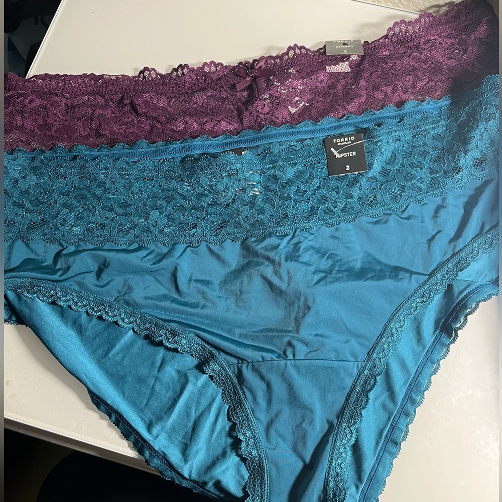Torrid set of 2 Teal Lace Trim Panties and purple lace boy shorts size 2X